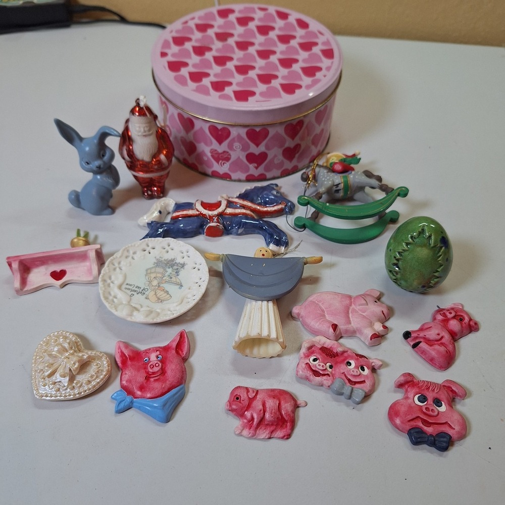 Vintage Miniature Figurines Lot Pigs Animals Holiday Decor Trinkets Mixed
